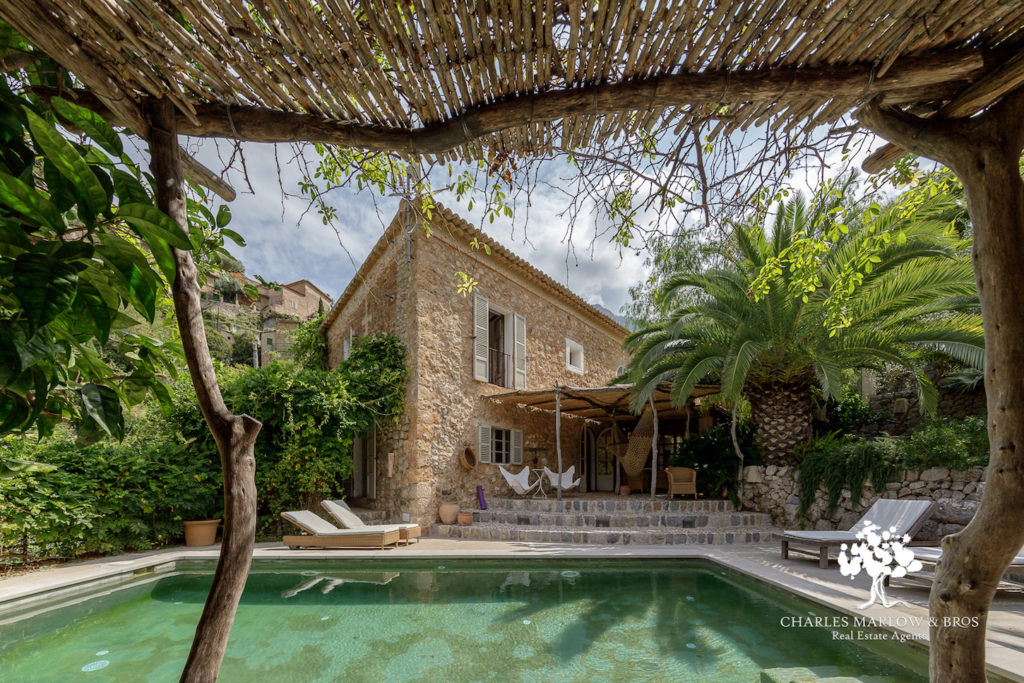 Characterful and charming town house in Deia with a pool.